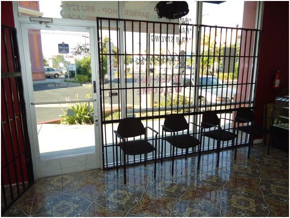 (reduced)barber shop/salon for sale - $1,600 thumbnail 3