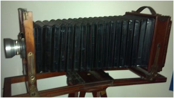 early 1900,s la.times camera with original tripod!!! - $400 thumbnail 2