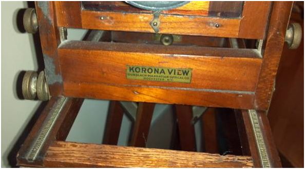 early 1900,s la.times camera with original tripod!!! - $400 thumbnail 4