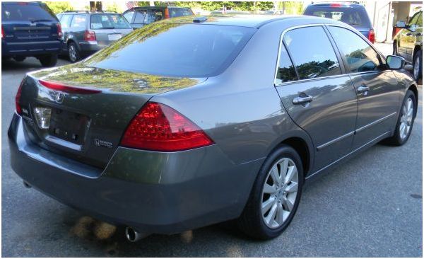 2007 honda accord ex-l v6 - $12,995 thumbnail 3