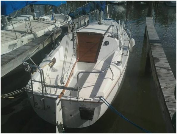 1988 catalina 25ft sail boat - $3,500 thumbnail 2