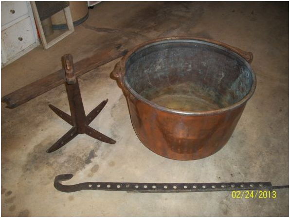 large copper apple butter churn - $500 thumbnail 3