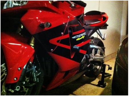 2006 red/black cbr 600 rr - $7,000 thumbnail 2