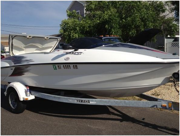 01 yamaha xr 1800 jetboat - $8,500 thumbnail 3