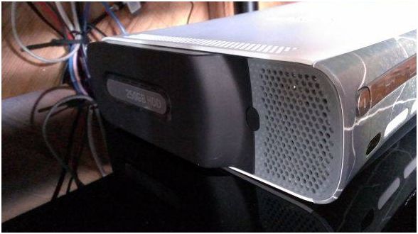 modded xbox gb and kinect w/ 23 games - $350 thumbnail 2