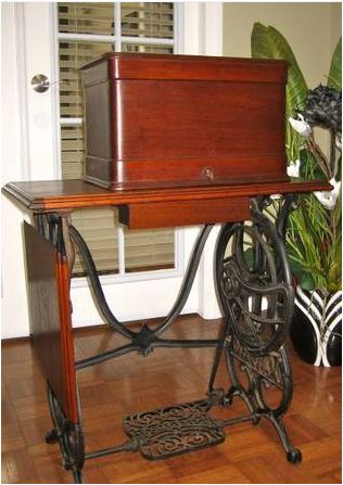 domestic treadle sewing machine - $125 thumbnail 2