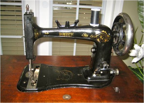 domestic treadle sewing machine - $125 thumbnail 4