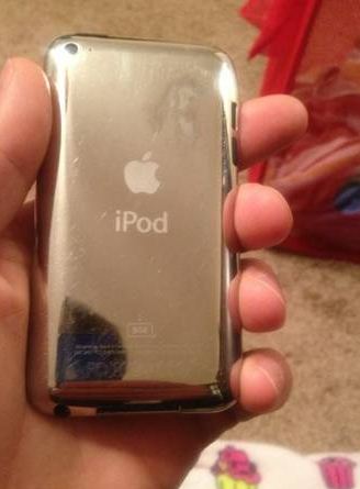 apple ipod touch 4th gen black 8gb - $90 thumbnail 2