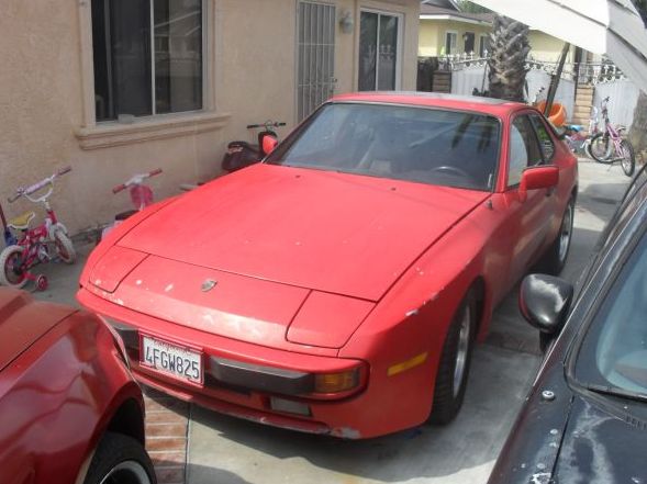 1985 porsche 944 - $1,800 thumbnail 2