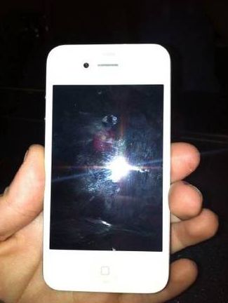 white 32gb iphone 4s - $350 thumbnail 2