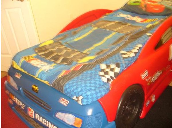 racing or mcqueen kids twin bed - $110 thumbnail 2