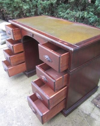 antique desk - $125 thumbnail 2