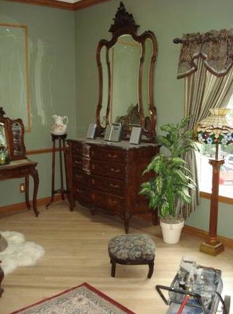 antique bedroom set - $18,000 thumbnail 4