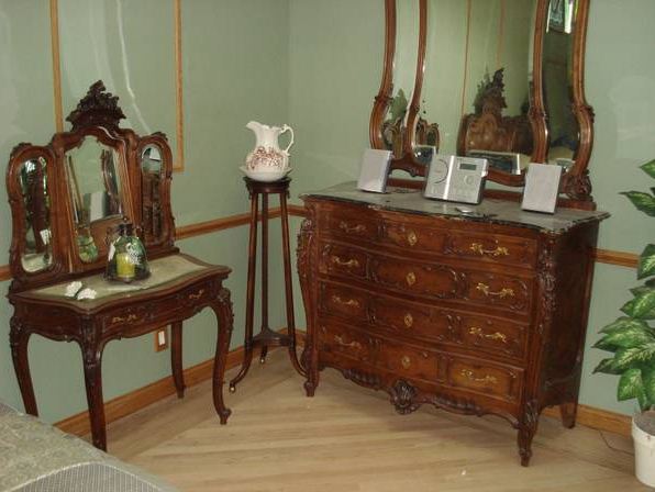 antique bedroom set - $18,000 thumbnail 2