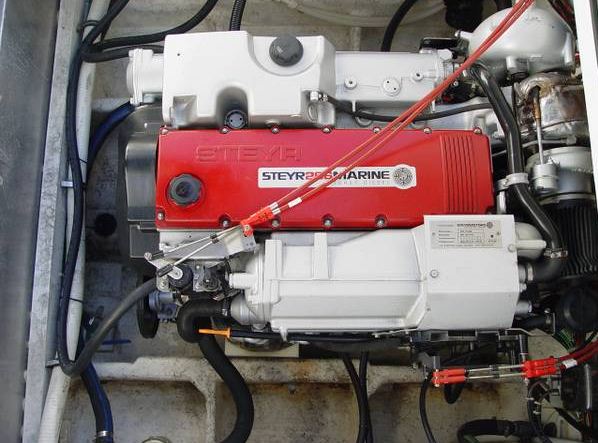 2000 baylainer 2858 sedan brige - $45,000 thumbnail 3