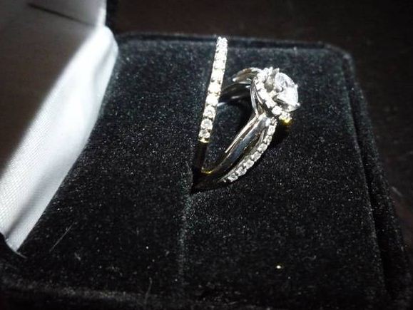 engagement / wedding band set! - $2,500 thumbnail 3