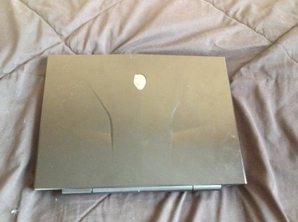 alienware m11x gaming laptop- trade for a macbook pro - $450 thumbnail 3