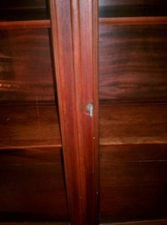 red mahogany library hutch cabinet - $275 thumbnail 2