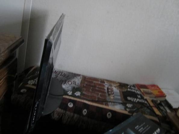 vizio 26'' razor led lcd 1080 hdtv with box - $225 thumbnail 2