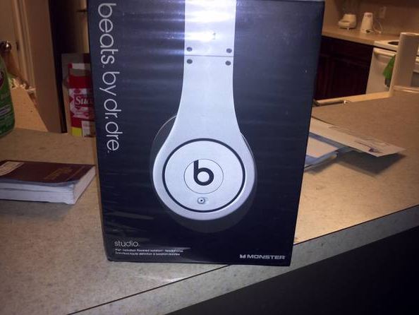 beats studio by dre - $150 thumbnail 3