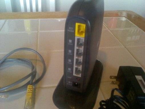 belkin wireless router - $20 thumbnail 2