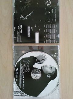 two mint condition albums "nas stillmatic" and "hip hop is dead" - $15 thumbnail 3