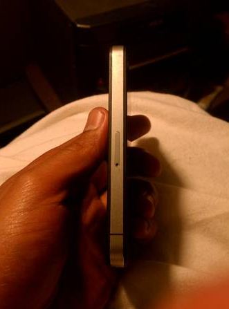 at&t 32gb iphone 4 - $300 thumbnail 2