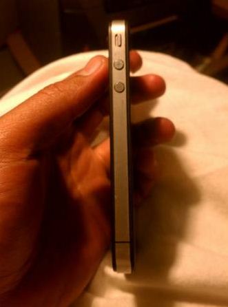 at&t 32gb iphone 4 - $300 thumbnail 4