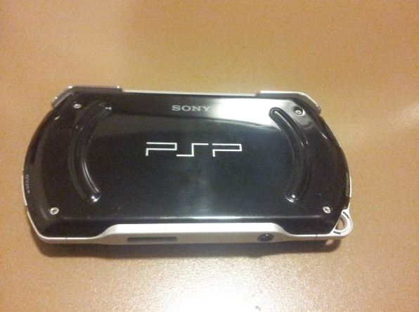 black psp go 16gb and with over 3000 free games!!! - $140 thumbnail 4