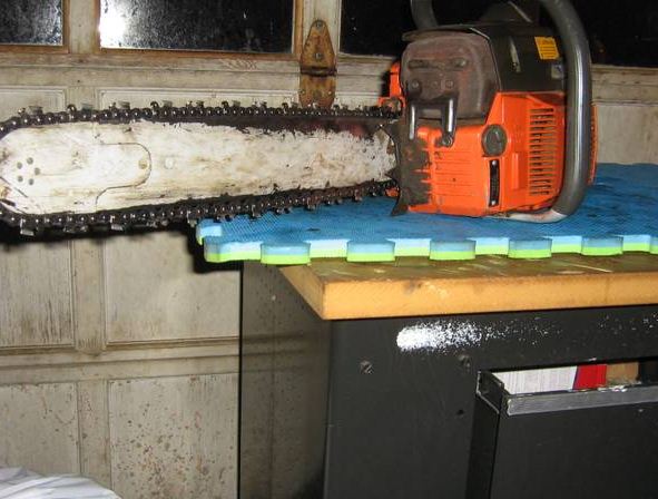 husquvarna 61 *chainsaw* - $165 thumbnail 3