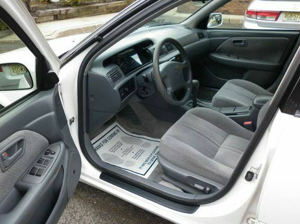 2001 toyota camry le v6 130,351 miles - $3,995 thumbnail 4