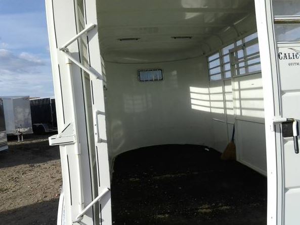 2011 calico 16' stock trailer - $5,999 thumbnail 3