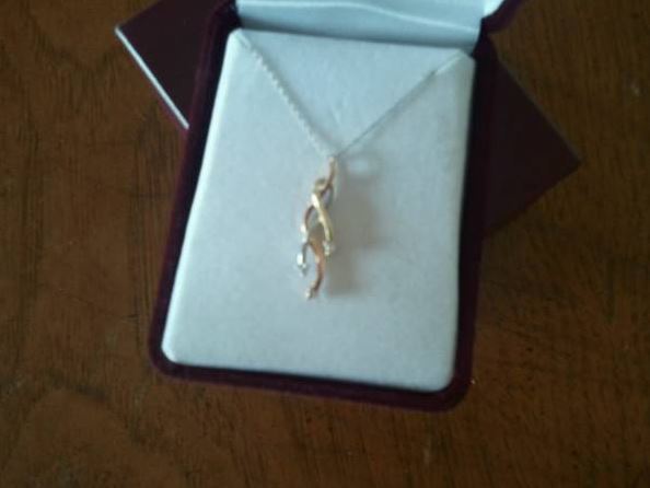 1 pearl and 1 3-tier gold necklaces - $200 thumbnail 2