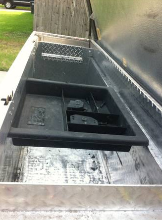 kobalt universal silver aluminum truck tool box - $250 thumbnail 2