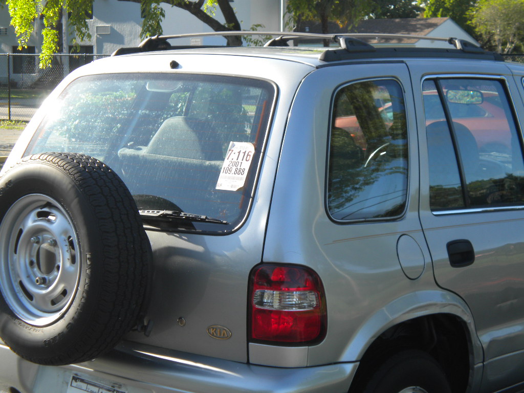 2001 kia sportage very well maintained - $2,995 thumbnail 3