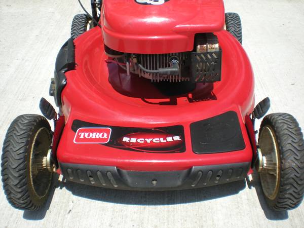 toro 6.5hp rwd self propelled lawnmower atomic blade - $225 thumbnail 4