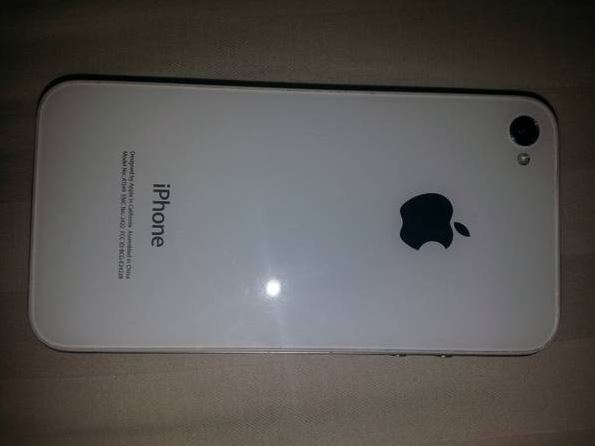 16gb white sprint iphone 4 - $150 thumbnail 2
