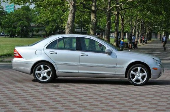 2001 mercedes benz c240 - $4,900 thumbnail 2