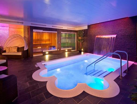 $1,950 / 2br - looking for a perfect 2 bed/2 bath in river north? thumbnail 4