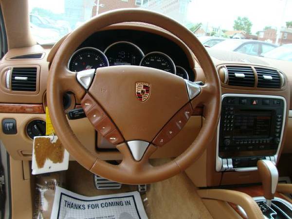 2004 porsche cayenne turbo - $18,995 thumbnail 3